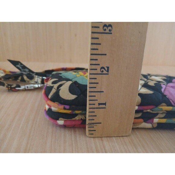 Vera Bradley Zip Wristlet Wrist Wallet Floral Small Quilted Logo Keychain Strap - Picture 13 of 13